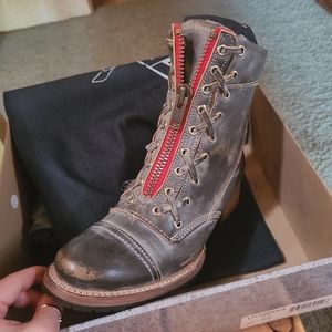 Freebird- Liverpool size 9